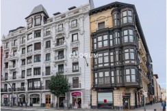 Vivienda de 3 Dormitorios En Abando