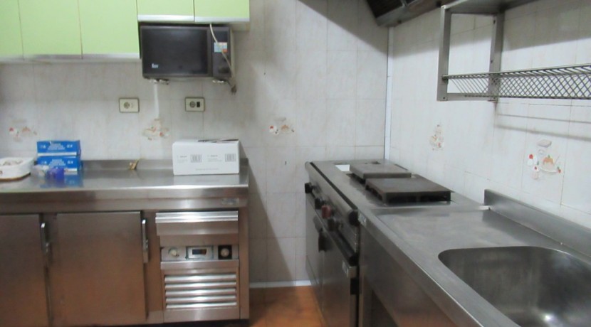 Gran Bodega Bar De 139m2 En Alquiler En Galdakao Centro