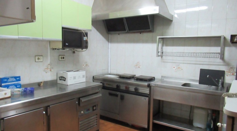 Gran Bodega Bar De 139m2 En Alquiler En Galdakao Centro