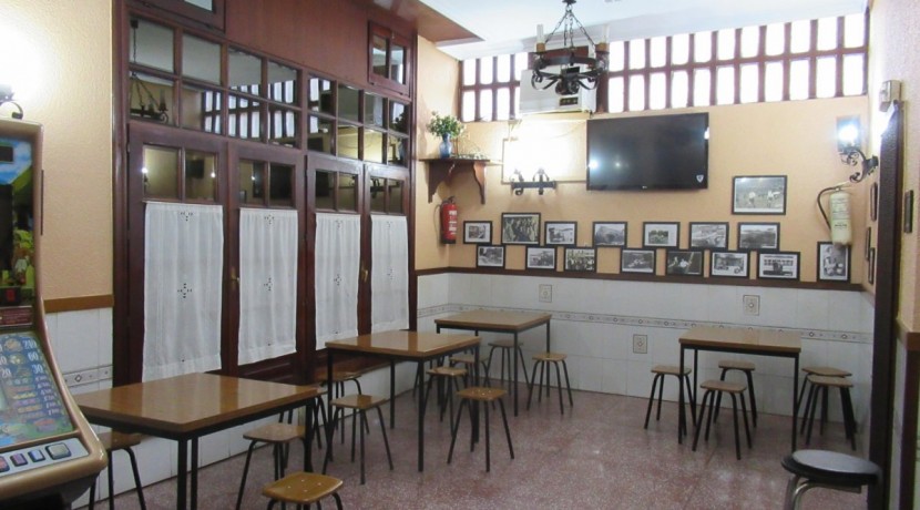 Gran Bodega Bar De 139m2 En Alquiler En Galdakao Centro