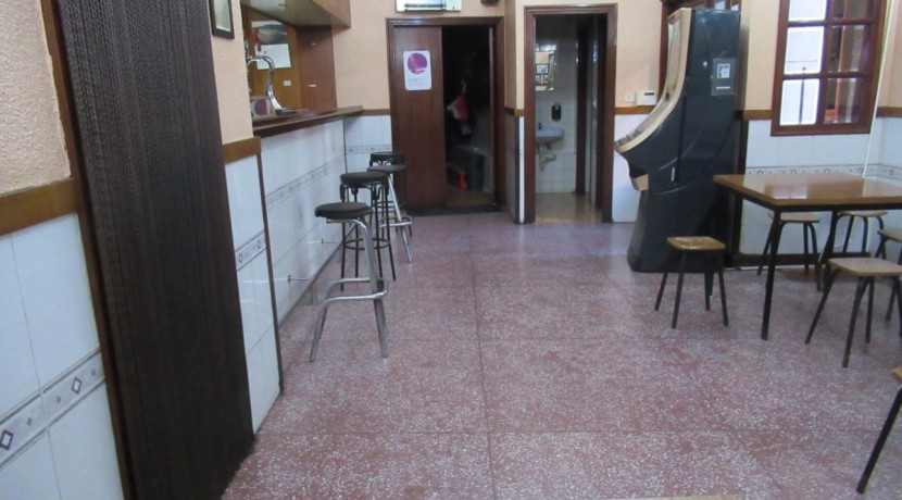 Gran Bodega Bar De 139m2 En Alquiler En Galdakao Centro