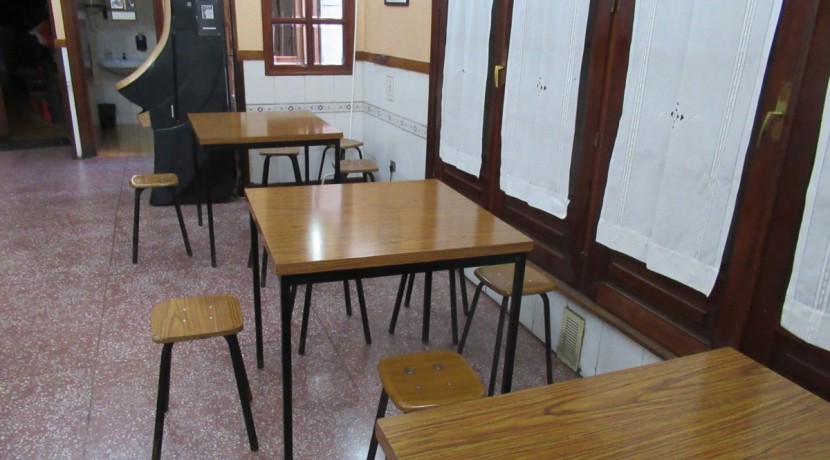 Gran Bodega Bar De 139m2 En Alquiler En Galdakao Centro