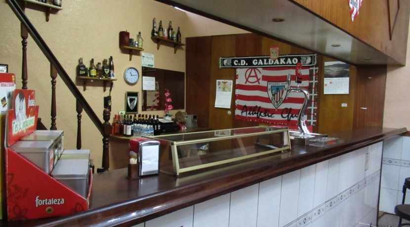 Gran Bodega Bar De 139m2 En Alquiler En Galdakao Centro