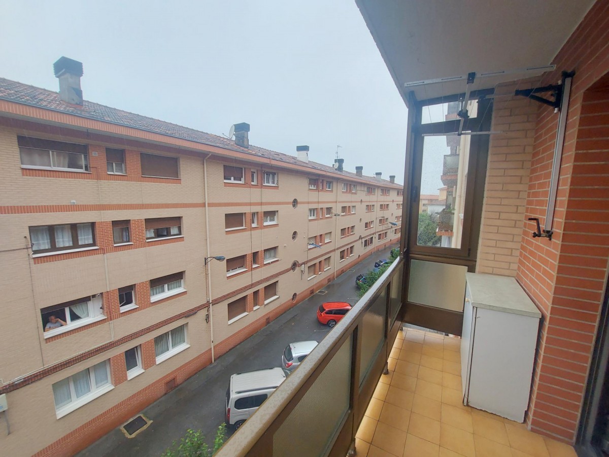 Piso Para Entrar A Vivir De 3 Dormitorios Totalmente Exterior En Arabella