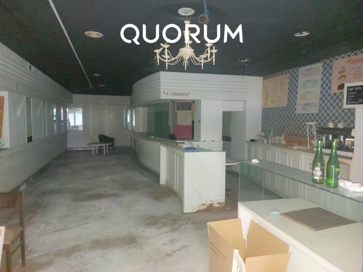 Local Comercial En Casco Viejo Con Salida De Humos