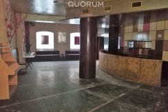 PRECIO REBAJADO. Local Comercial En Campo Volantín