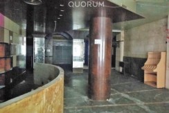 PRECIO REBAJADO. Local Comercial En Campo Volantín