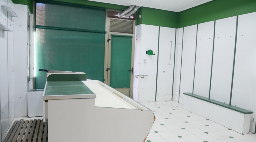 Local Comercial En Pleno Centro Con Cámara de Frío