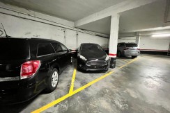 Parcela de Garaje Para Coche Mediano En Zona Pozokoetxe
