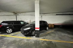 Parcela de Garaje Para Coche Mediano En Zona Pozokoetxe