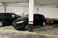 Parcela de Garaje Para Coche Mediano En Zona Pozokoetxe