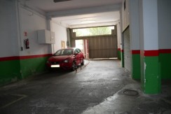 Parcela Para Coche Mediano En Zona Burros-Kalero