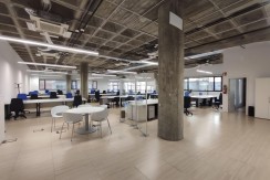 Planta entera en edificio de oficinas en alquiler en Miribilla