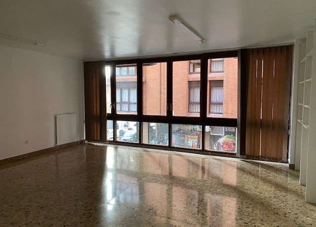 Amplias Oficinas En El Centro De Las Arenas