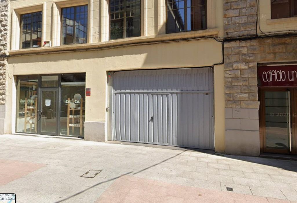 Garaje En El Centro De Las Arenas