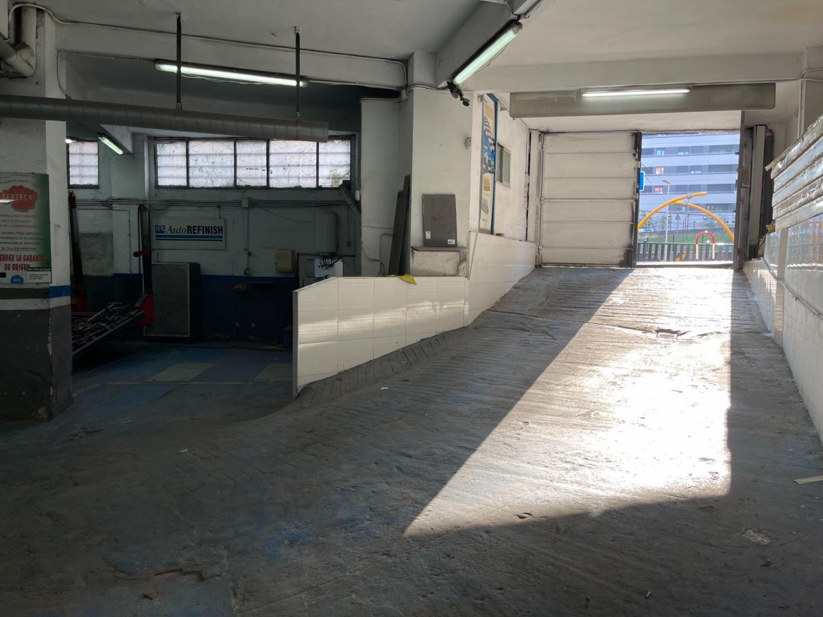 Local Comercial En Zona Bolueta