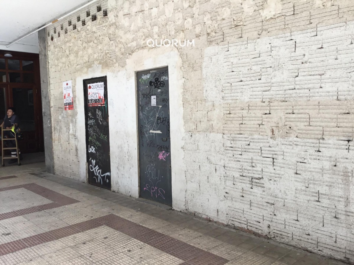 Local Comercial En Zona Residencial De Zabalgane En Galdakao