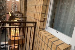 Piso De Habitaciones Y Balcón En Santutxu