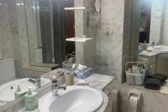 Piso De Habitaciones Y Balcón En Santutxu