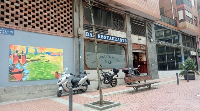 Se Vende Local Comercial Amplio Céntrico En Barakaldo