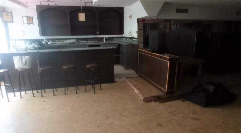 Se Vende Local Comercial Amplio Céntrico En Barakaldo