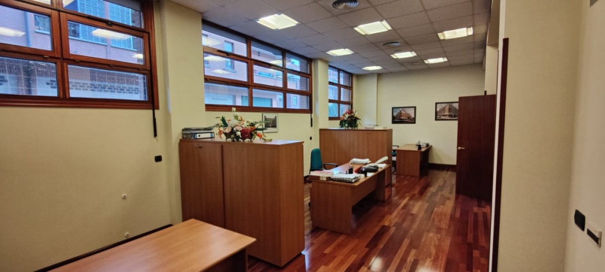 Local Muy Amplio Totalmente Acondicionado