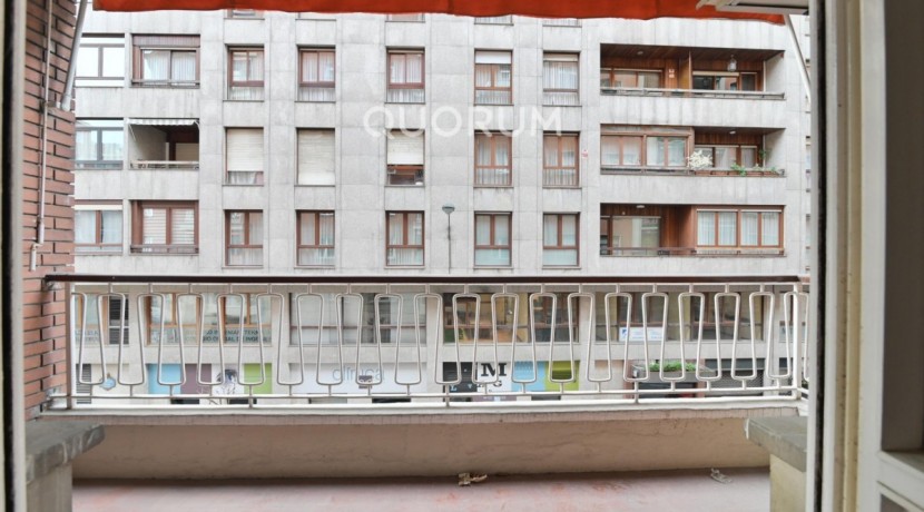 Espectacular Vivienda de 250m Próxima al Parque