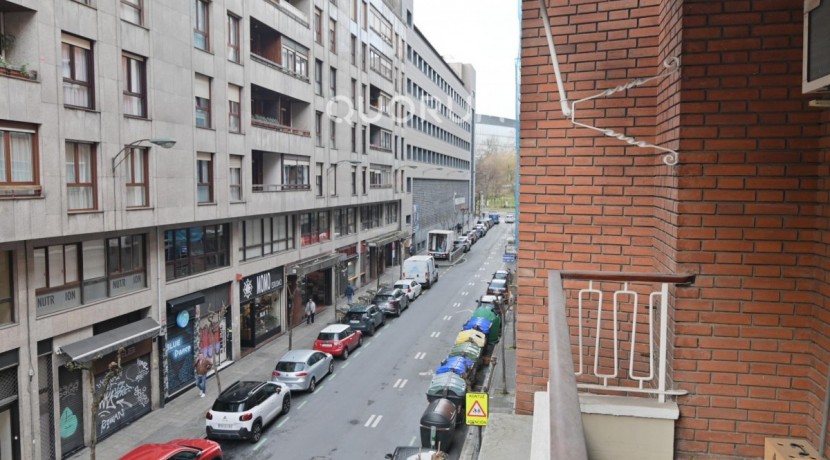 Espectacular Vivienda de 250m Próxima al Parque