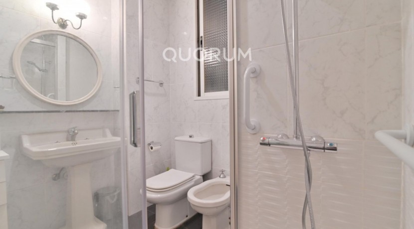 Espectacular Vivienda de 250m Próxima al Parque