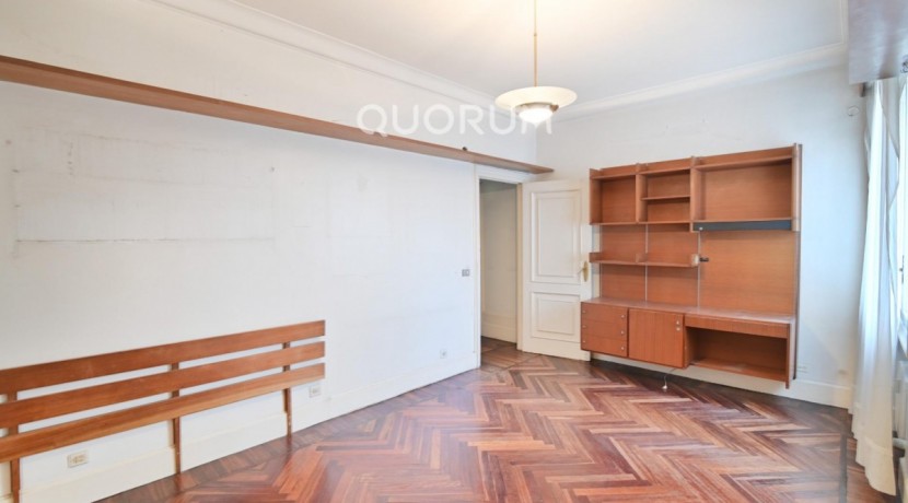 Espectacular Vivienda de 250m Próxima al Parque