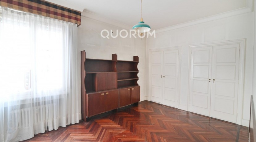 Espectacular Vivienda de 250m Próxima al Parque