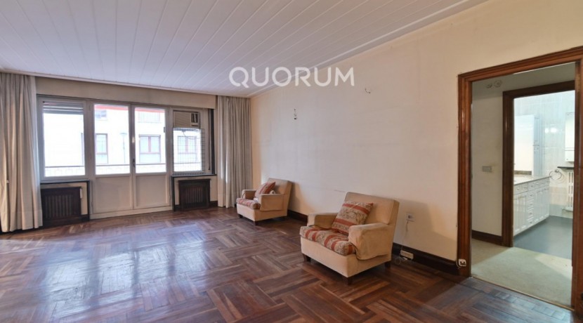 Espectacular Vivienda de 250m Próxima al Parque