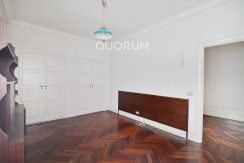 Espectacular Vivienda de 250m Próxima al Parque