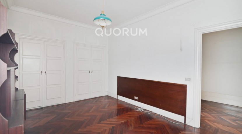 Espectacular Vivienda de 250m Próxima al Parque