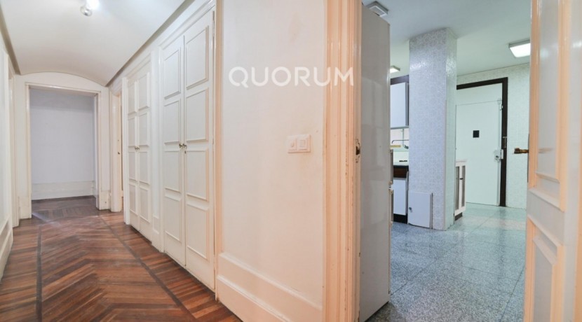 Espectacular Vivienda de 250m Próxima al Parque