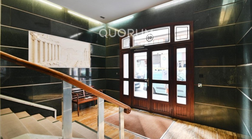 Espectacular Vivienda de 250m Próxima al Parque
