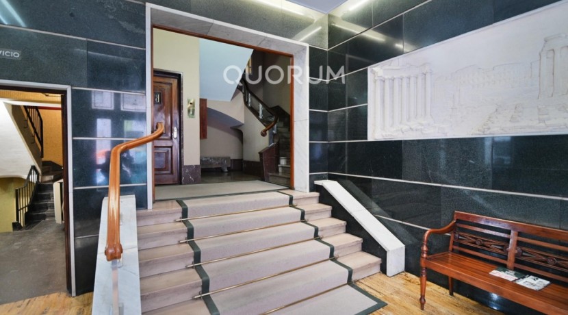 Espectacular Vivienda de 250m Próxima al Parque