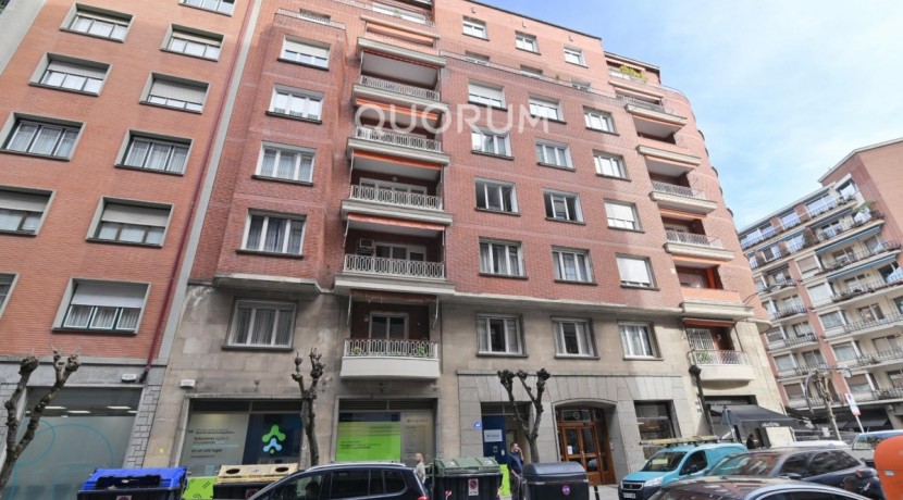 Espectacular Vivienda de 250m Próxima al Parque