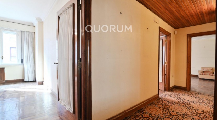 Espectacular Vivienda de 250m Próxima al Parque