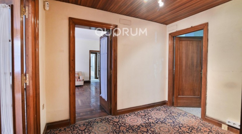 Espectacular Vivienda de 250m Próxima al Parque