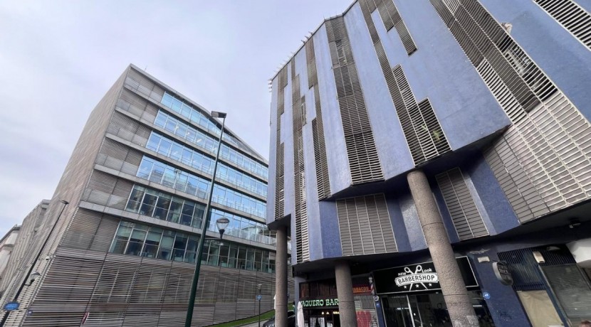 Oficina en venta tras el ayuntamiento