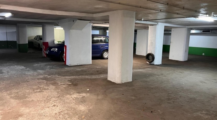 Parcela de Garaje Con Buena Maniobra En San Miguel