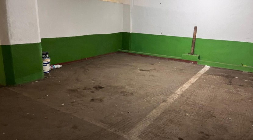 Parcela de Garaje Con Buena Maniobra En San Miguel