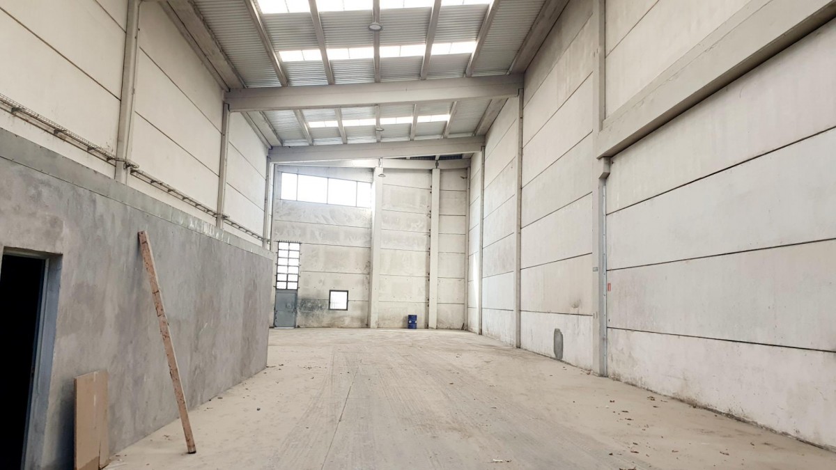 Nave en polígono Mallabiena Iurreta