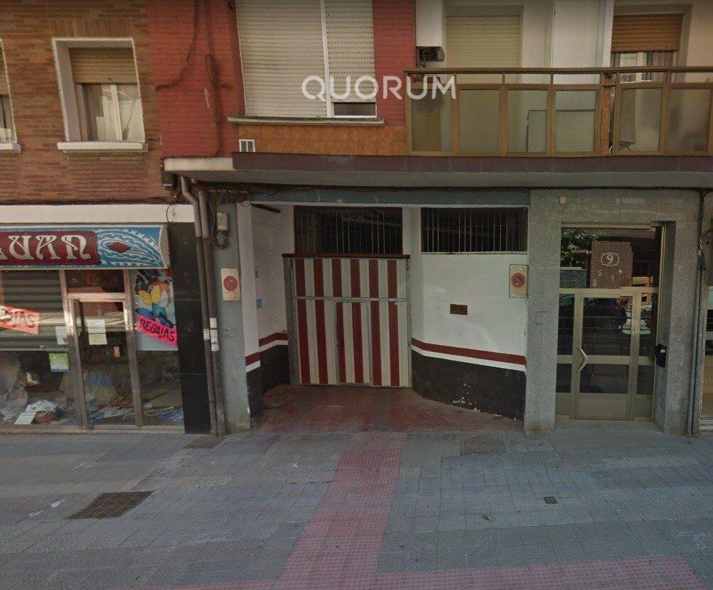 Se Vende Parcela De Garaje En El Centro De Etxebarri