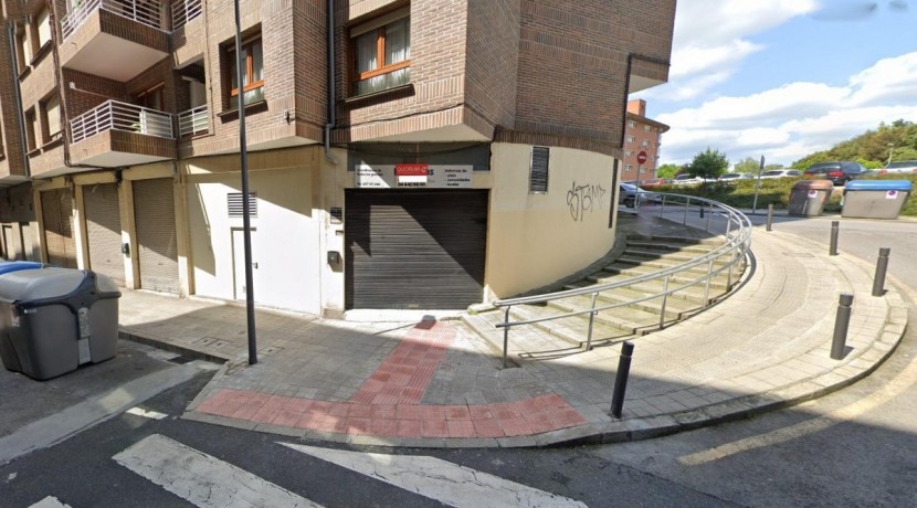 Local Diáfano Con Baño En Zona Ariz