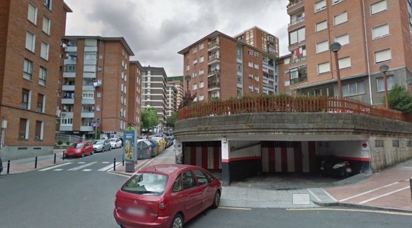 Parcela Amplia con trastero Cerrada En Zona Kalero