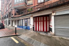 Parcela de Garaje Para Coche Grande En Zona Burros-Estación