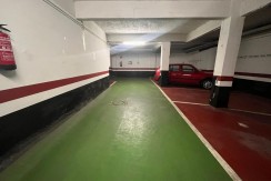 Parcela de Garaje Para Coche Grande En Zona Burros-Estación