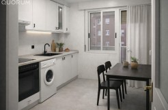 Piso Céntrico Con Buenas Vistas  De 4 Habitaciones Y Balcón